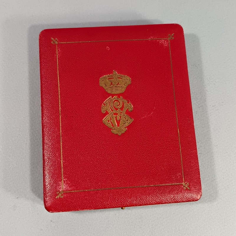 ITALIE MEDAILLE DE CHEVALIER DE L'ORDRE NATIONAL DE LA COURONNE ITALIENNE EN OR ITALIAN NATIONAL CROWN ORDER IN GOLD